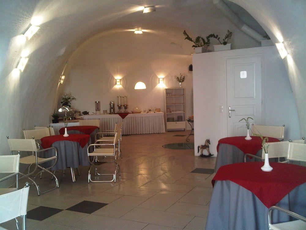 Dream Island Hotel Фіра Екстер'єр фото